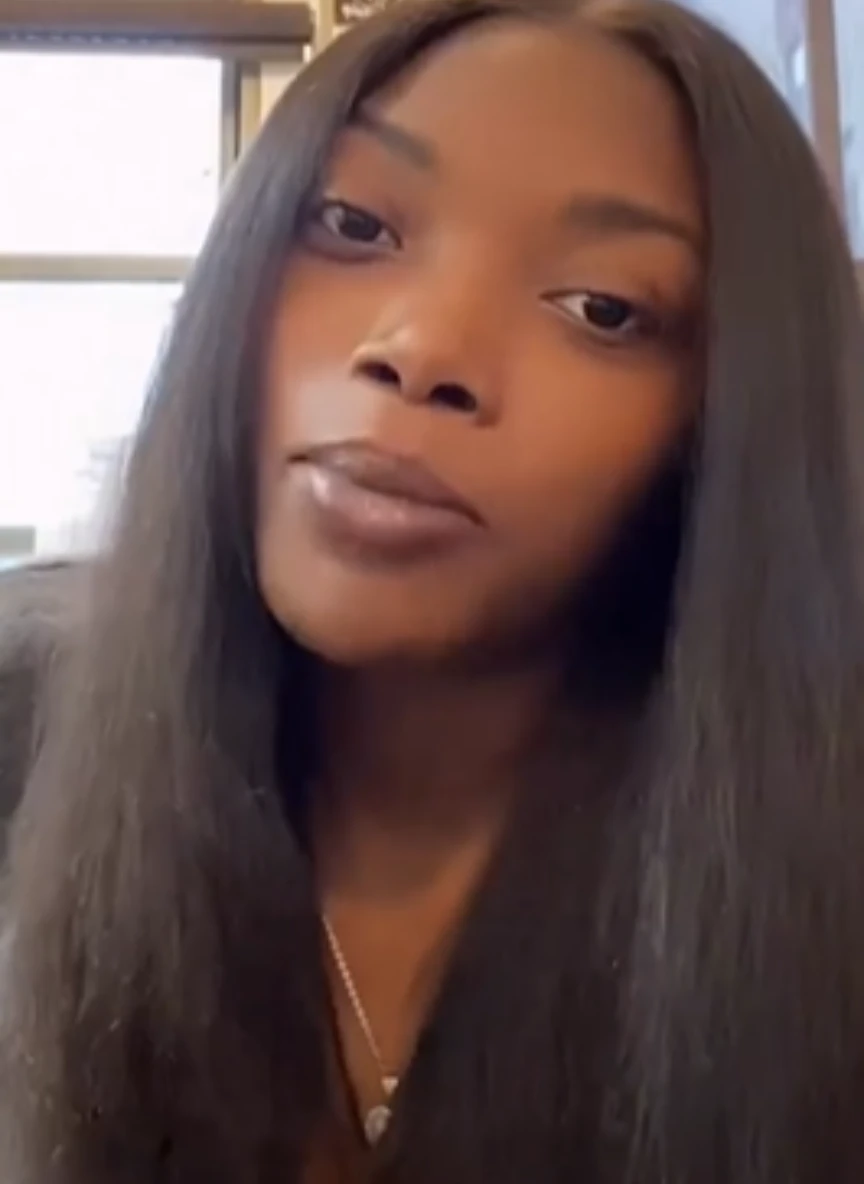 Laryn - Project Manager at Houseura